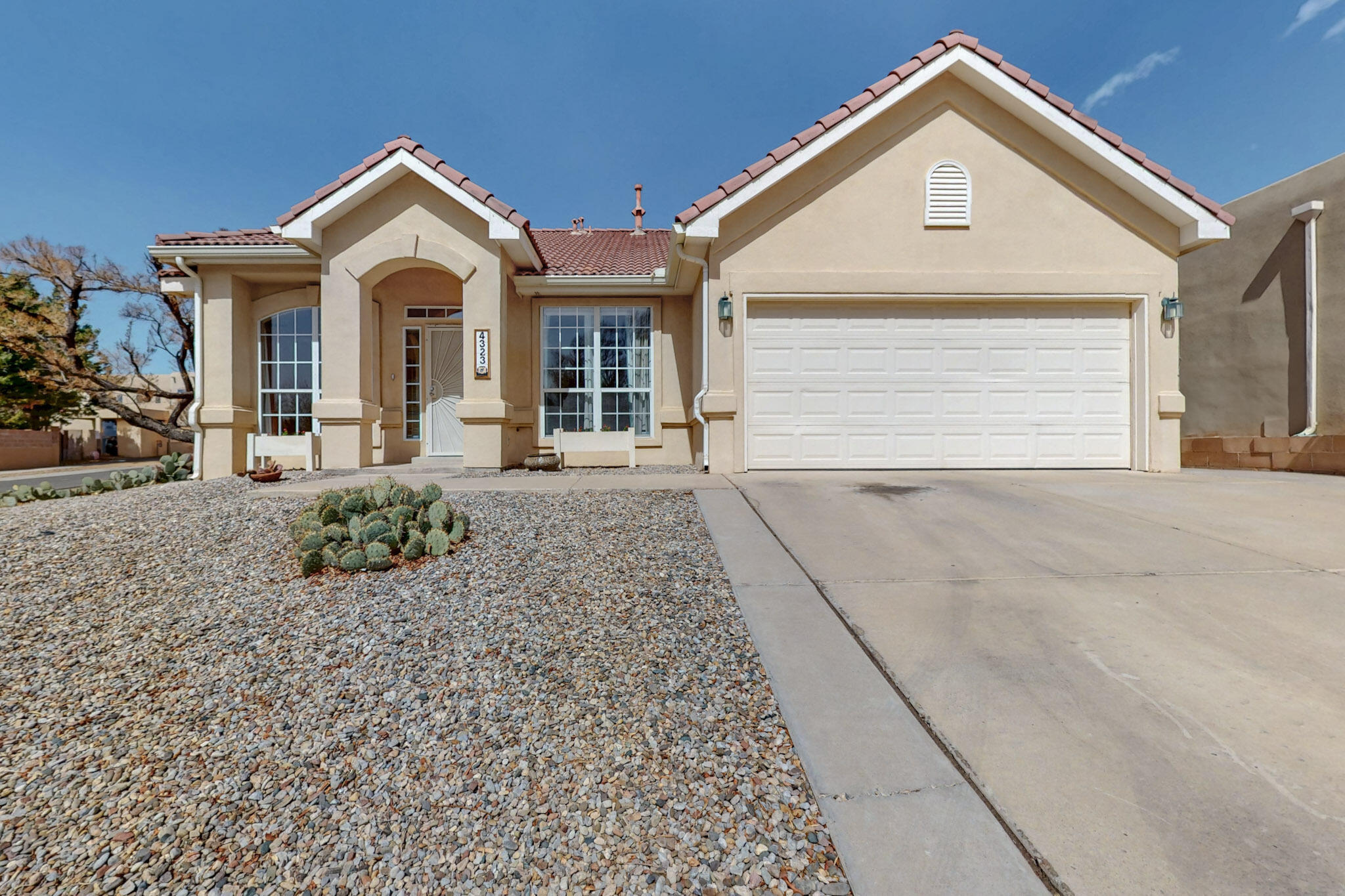 4323 Boton De Oro Road, Albuquerque, New Mexico image 1