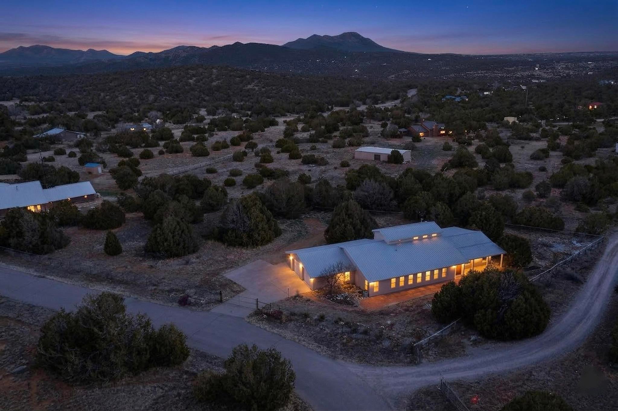 26 Juniper Hill Loop