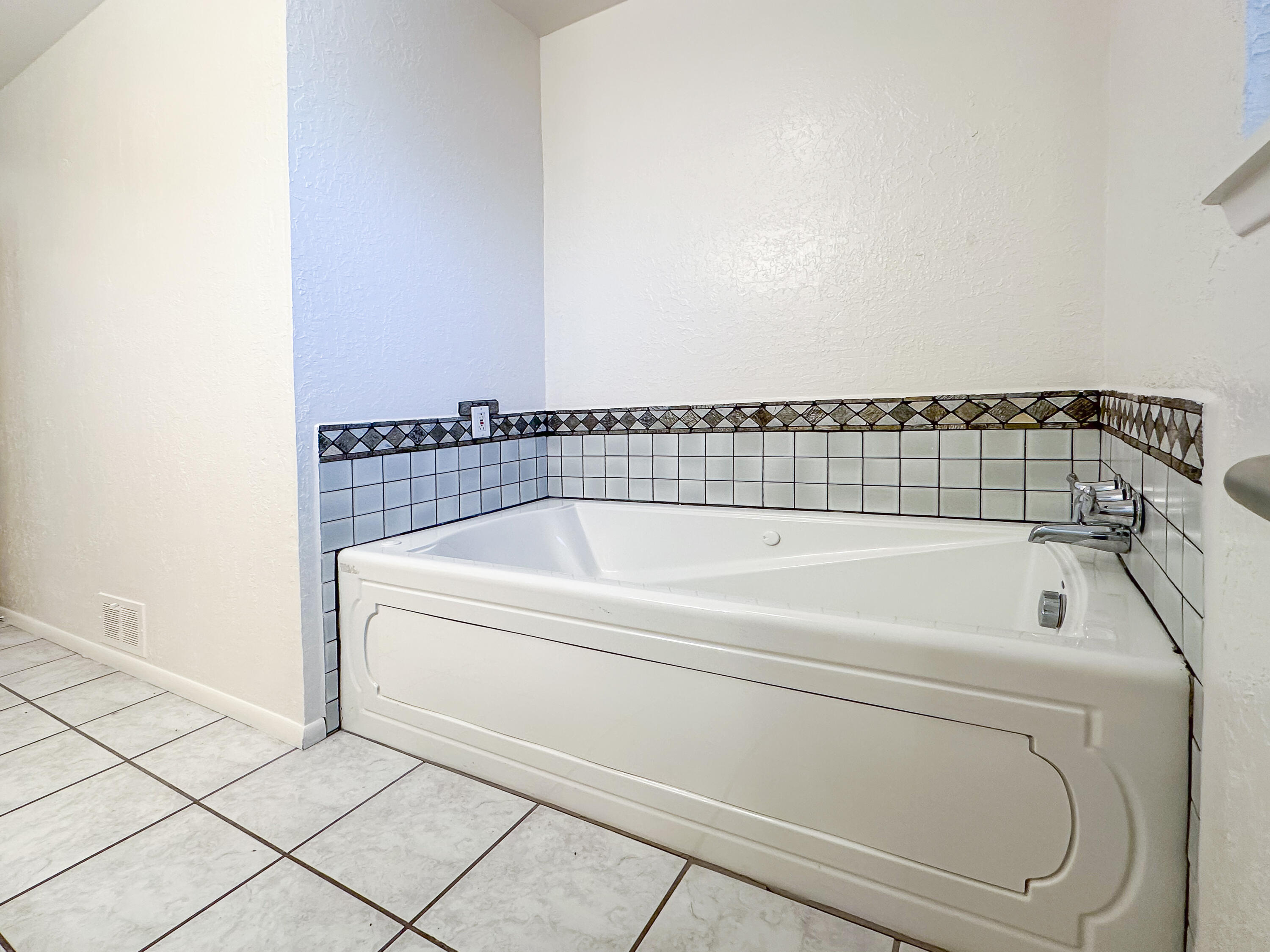 7713 Mountain Road, Albuquerque, New Mexico image 31