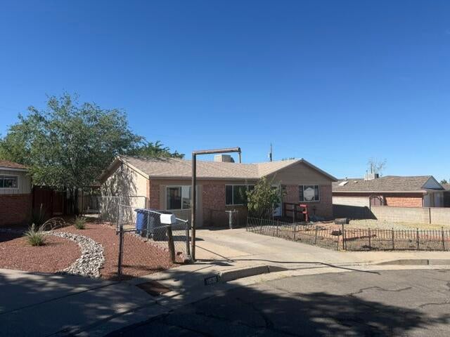 11916 Euclid Court NE