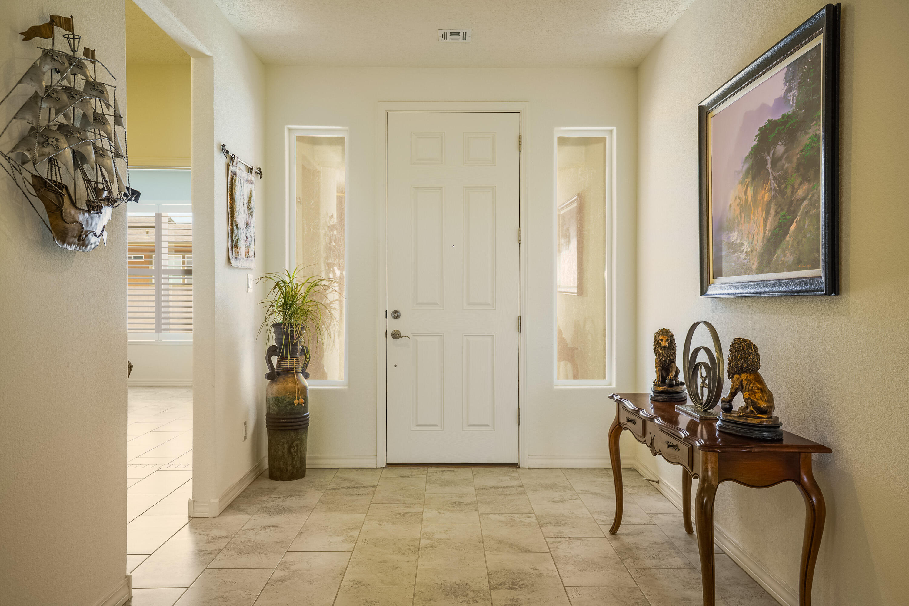 590 Rio Chama Circle, Los Lunas, New Mexico image 2