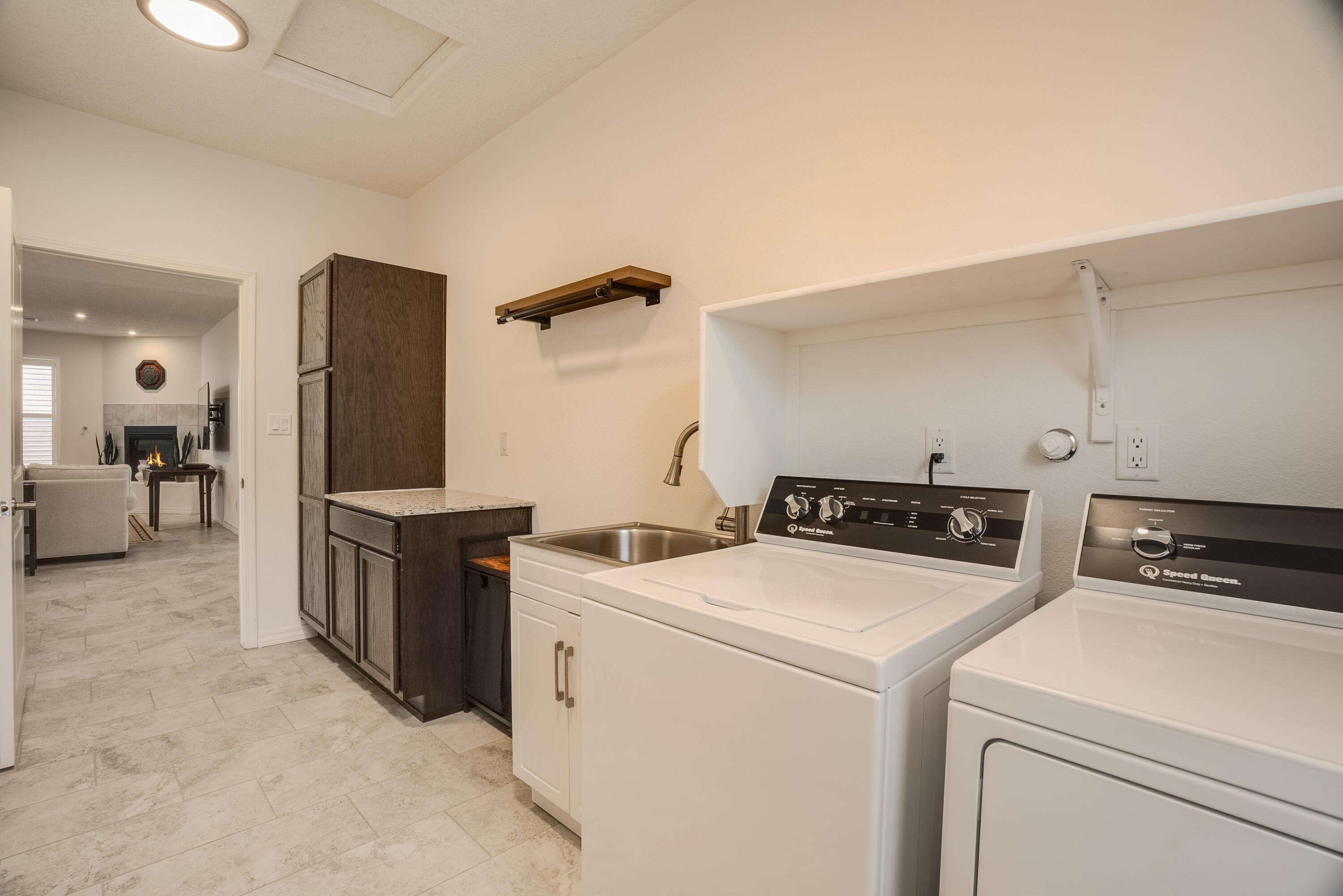 590 Rio Chama Circle, Los Lunas, New Mexico image 18