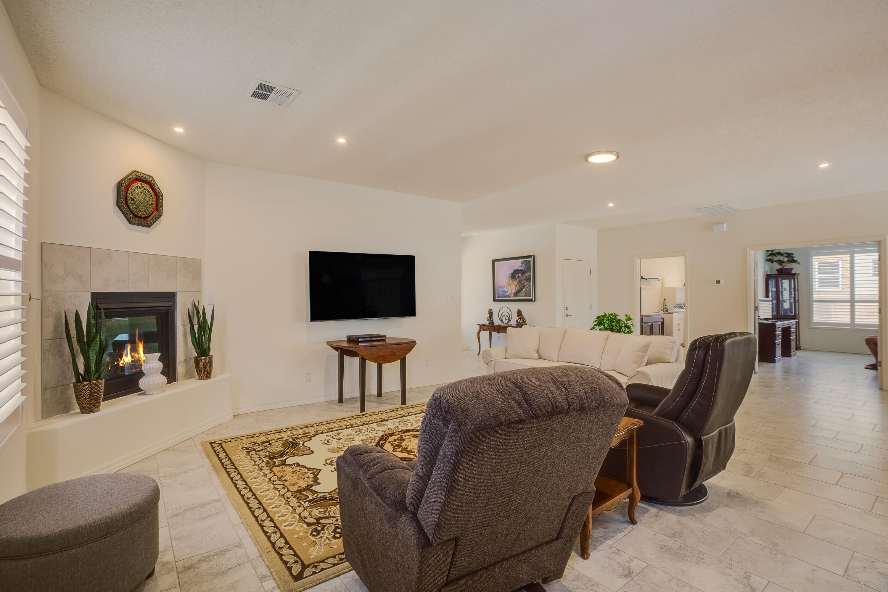590 Rio Chama Circle, Los Lunas, New Mexico image 5