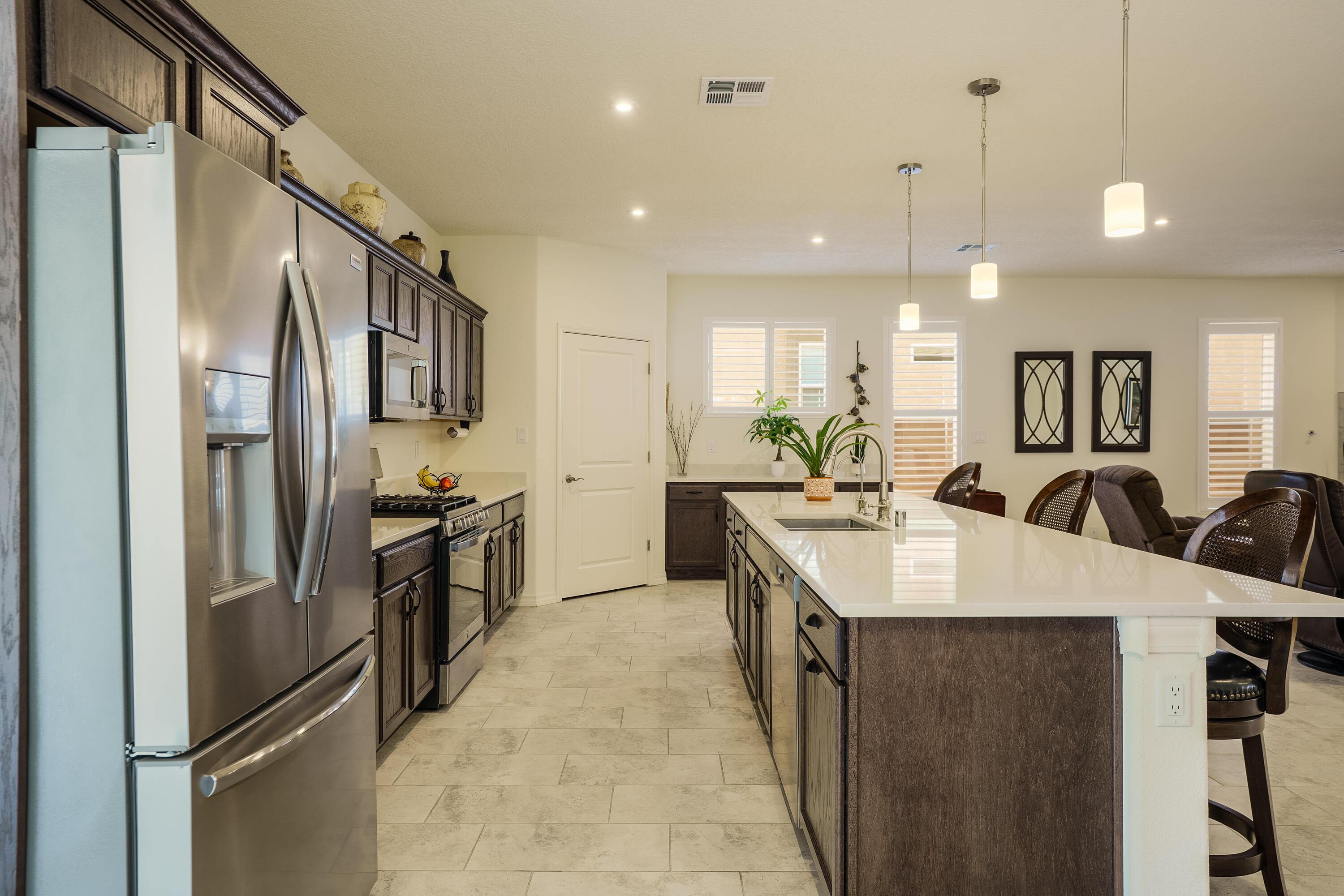 590 Rio Chama Circle, Los Lunas, New Mexico image 8