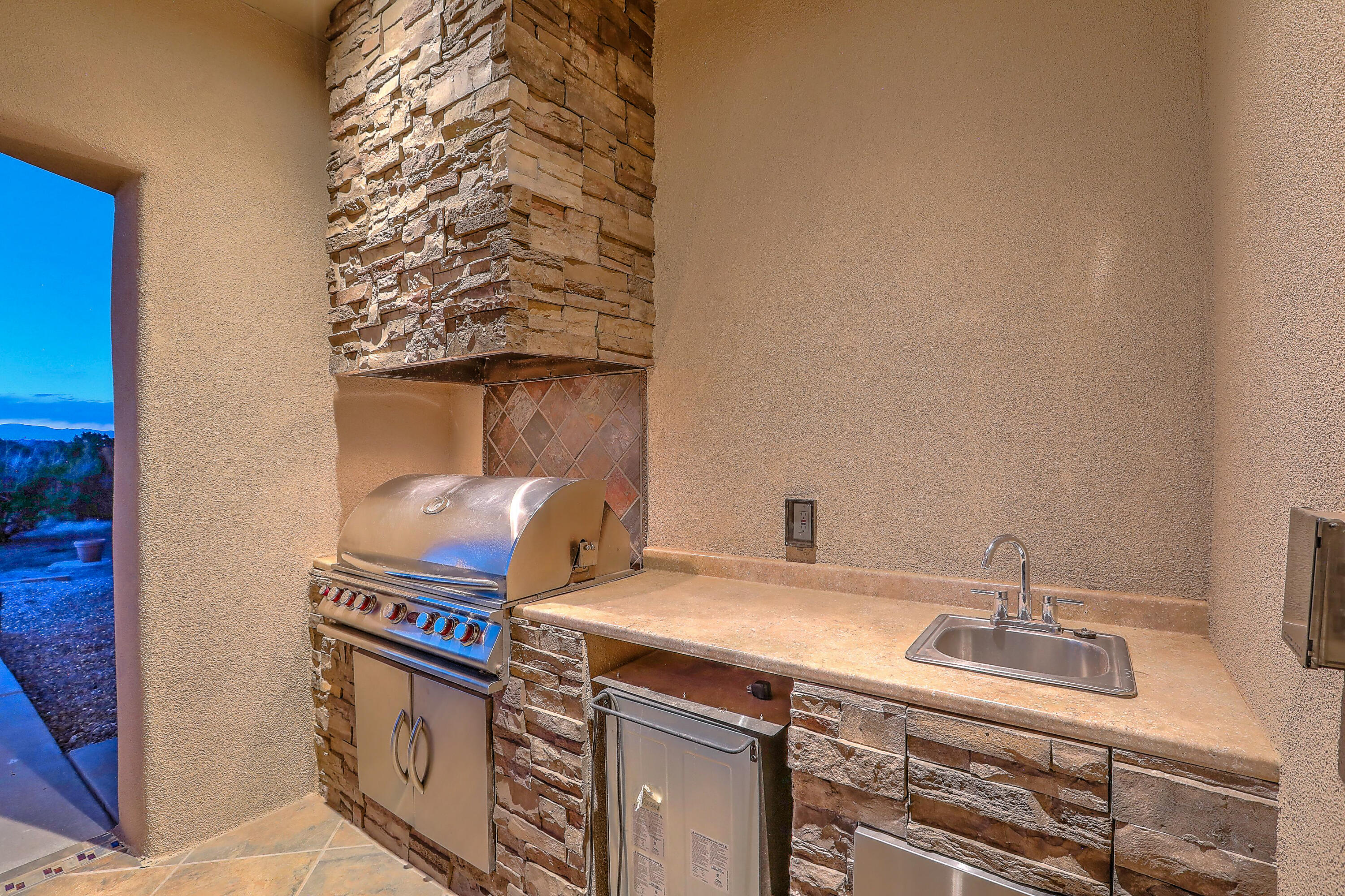 255 Diamond Tail Road, Placitas, New Mexico image 48