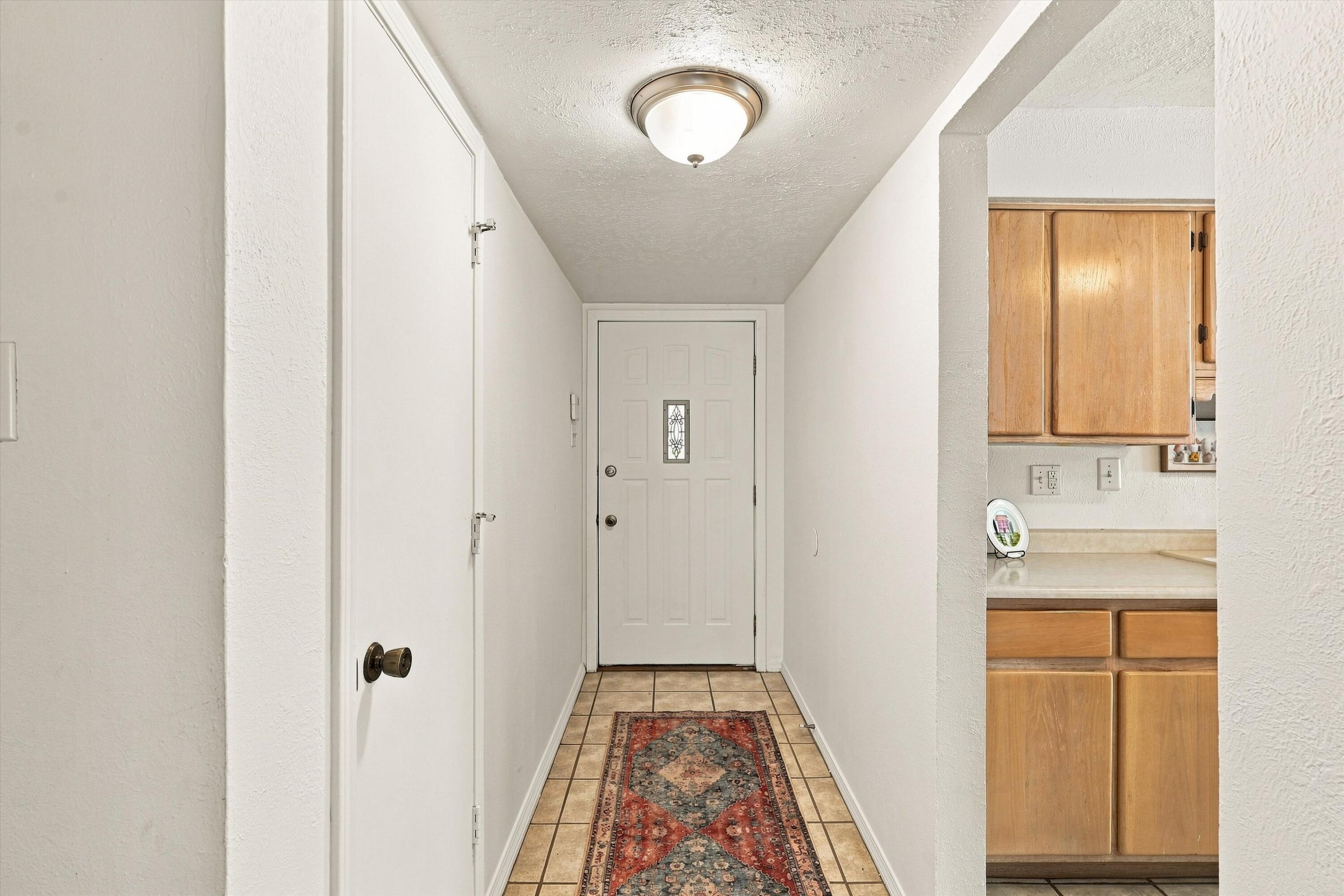 1913 Adonis Court NE