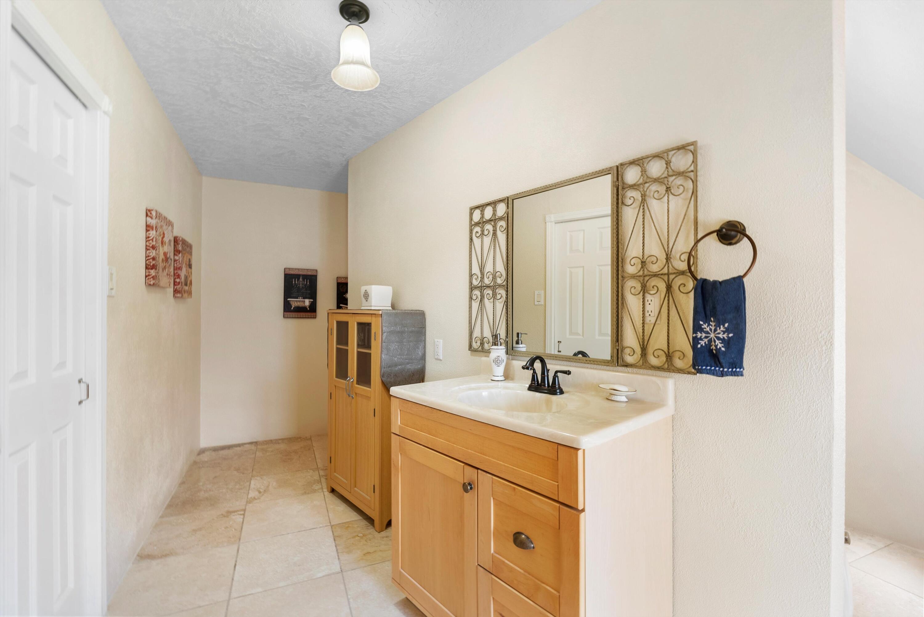 20 Hummingbird Lane, Tijeras, New Mexico image 37