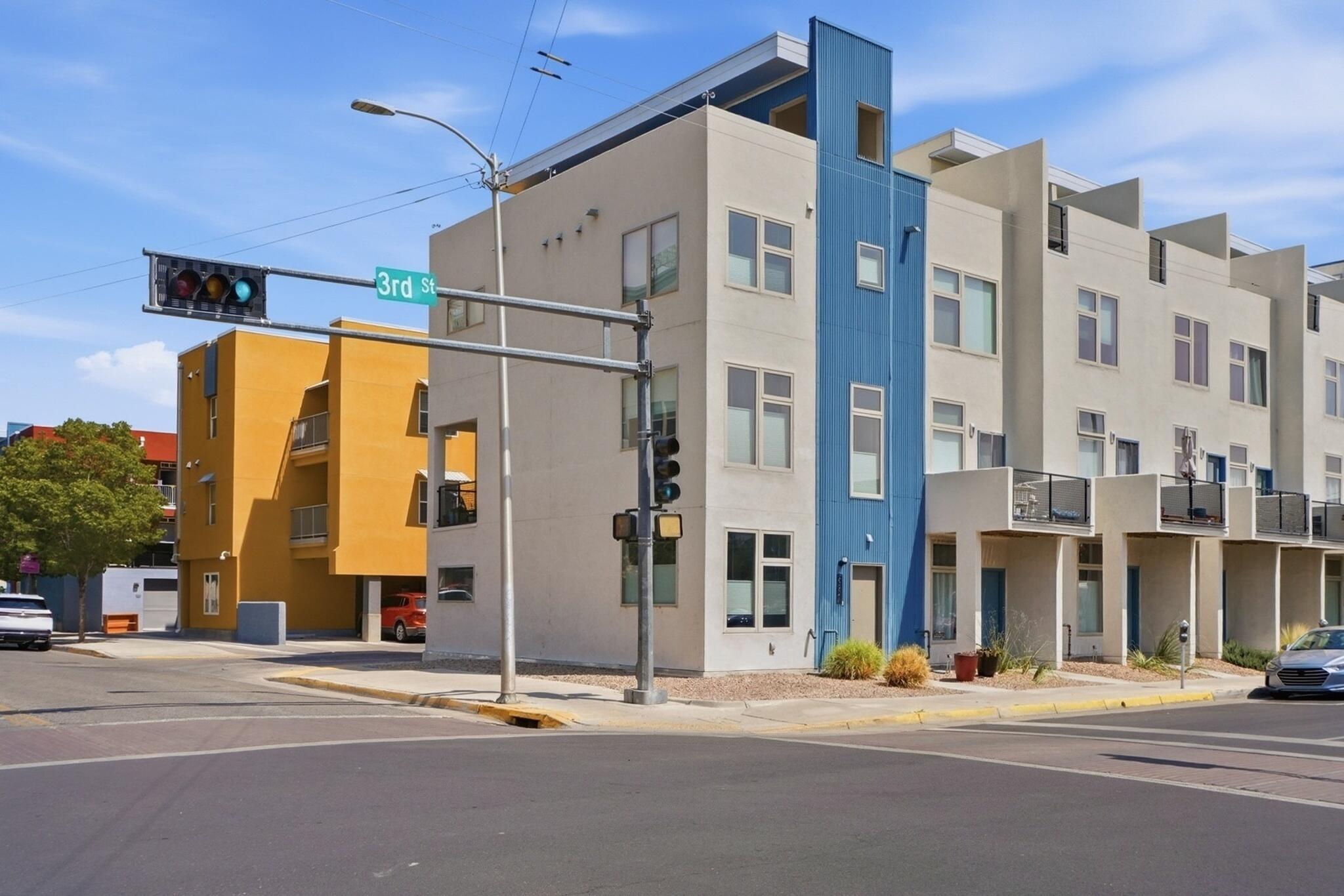 301 Platinum Street SW