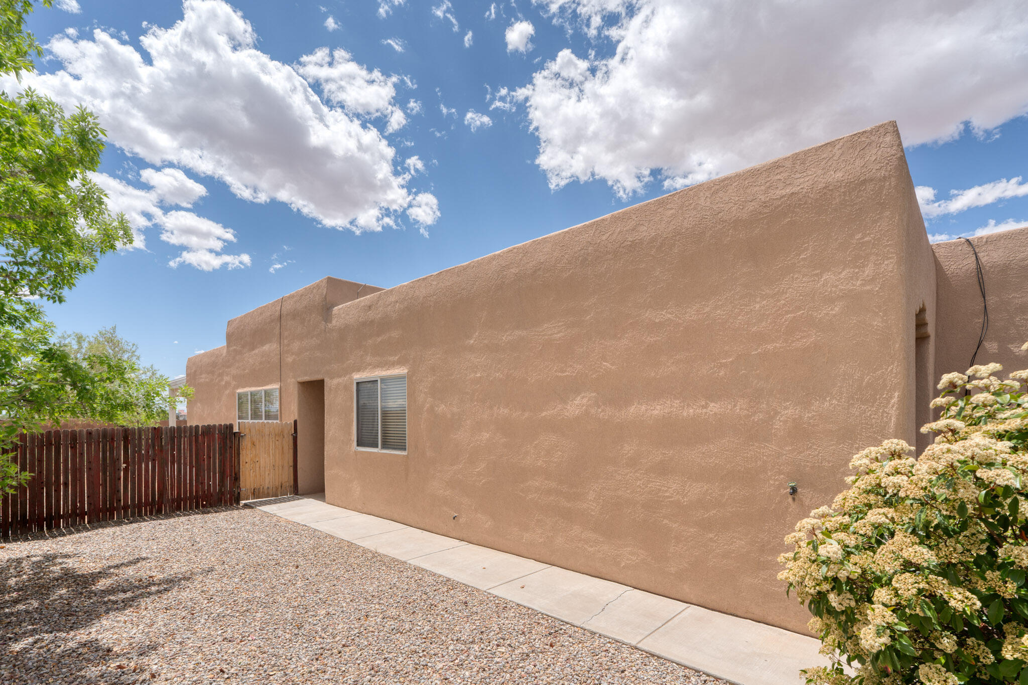 5902 Camino De La Luna, Albuquerque, New Mexico image 3