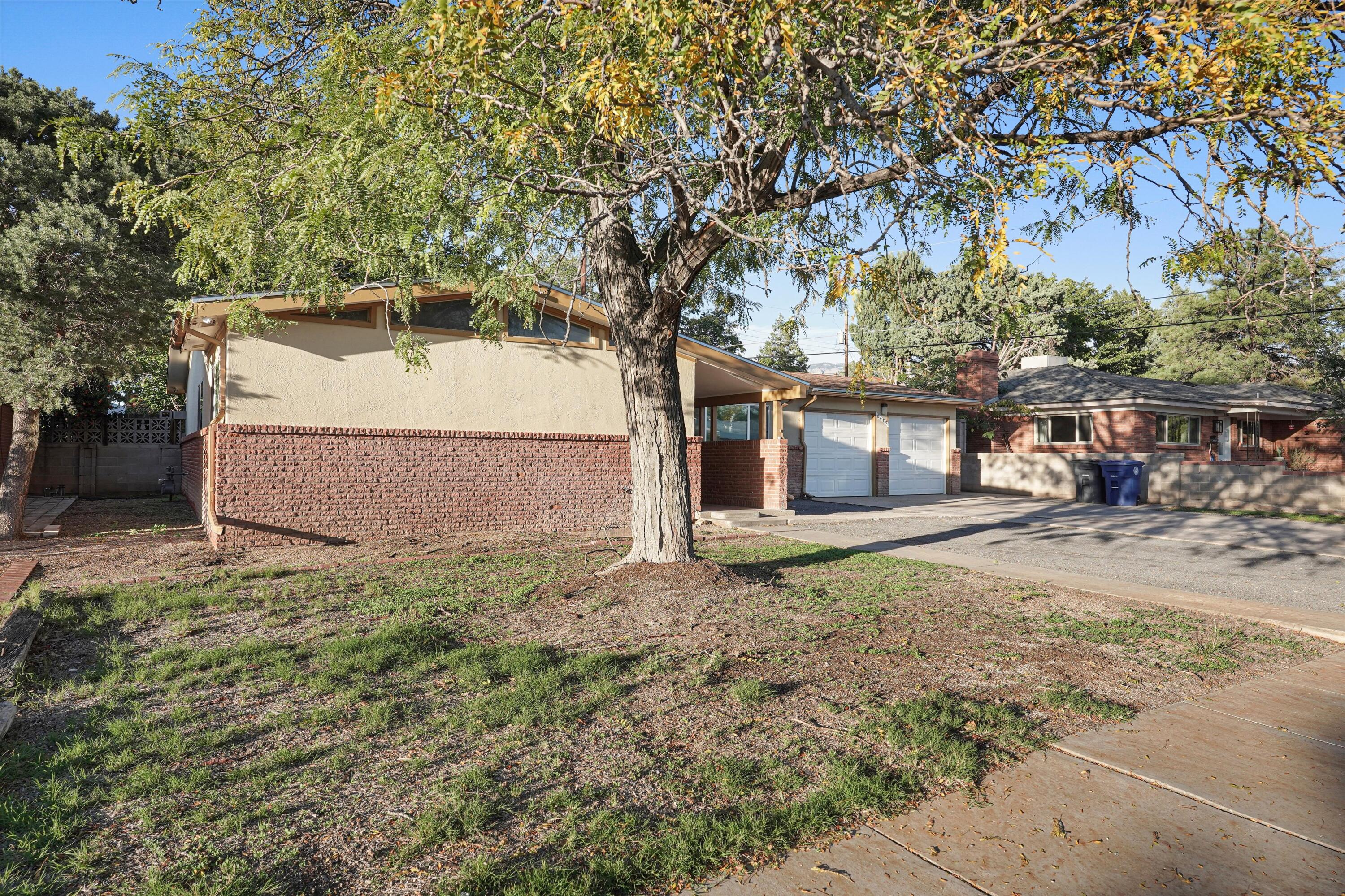 8423 Palo Duro Avenue NE