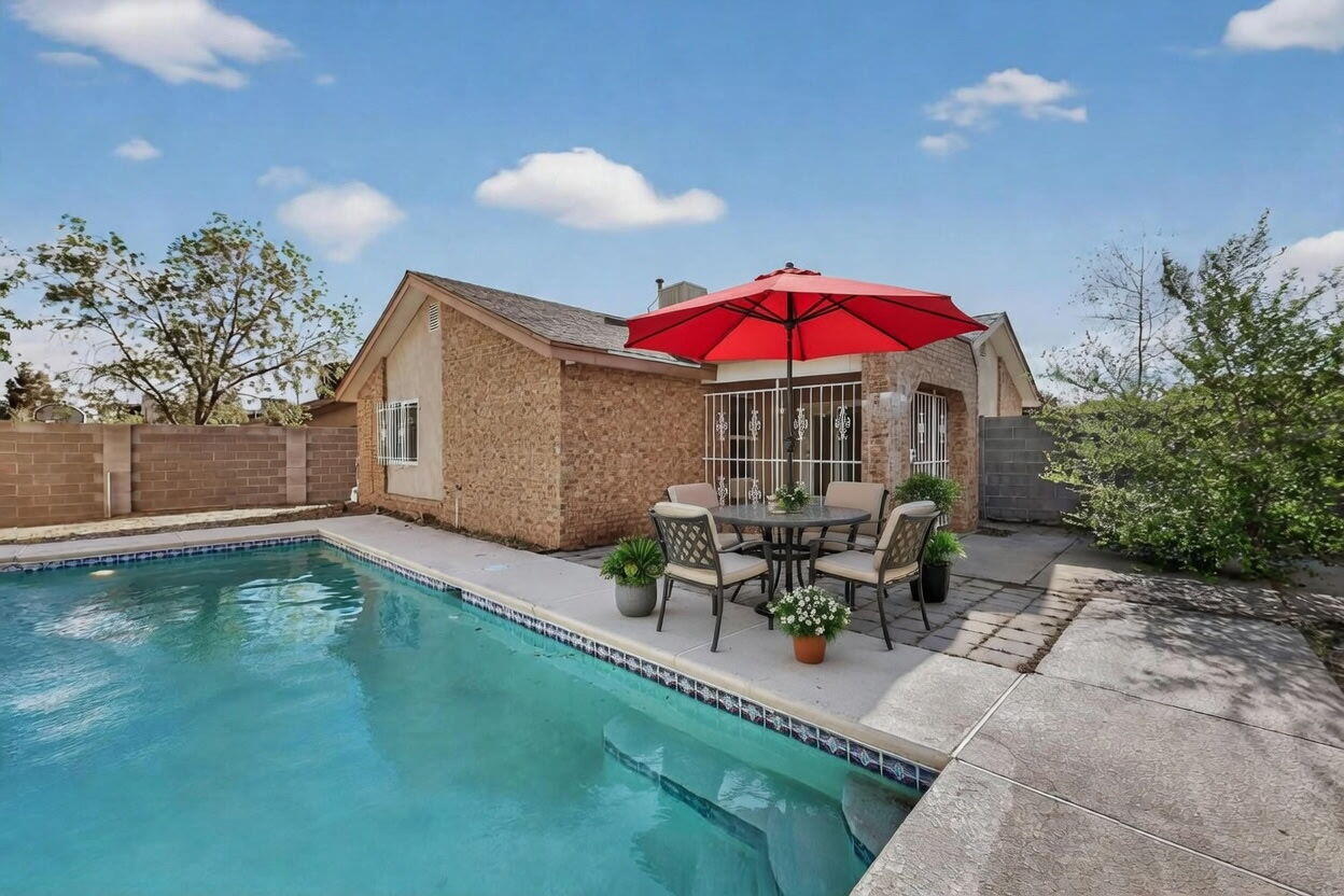 704 Sandpiper Drive SW