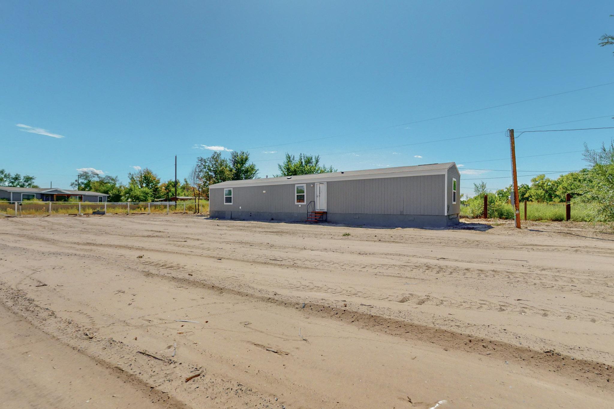 5227 Cerritos Avenue, Los Lunas, New Mexico image 1