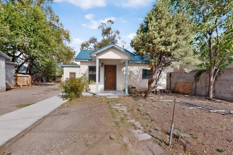 Homes For Sale - 320-324 49th Street<br/> Bernalillo County, Albuquerque, NM 87105