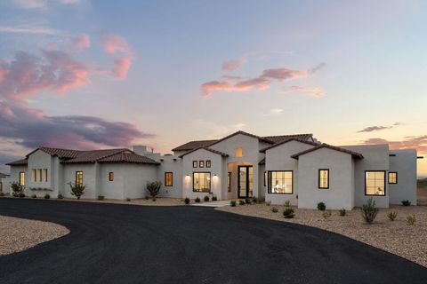 Photo of 8601 BEVERLY HILLS Avenue NE, Albuquerque, NM 87122 (MLS # 1090635)