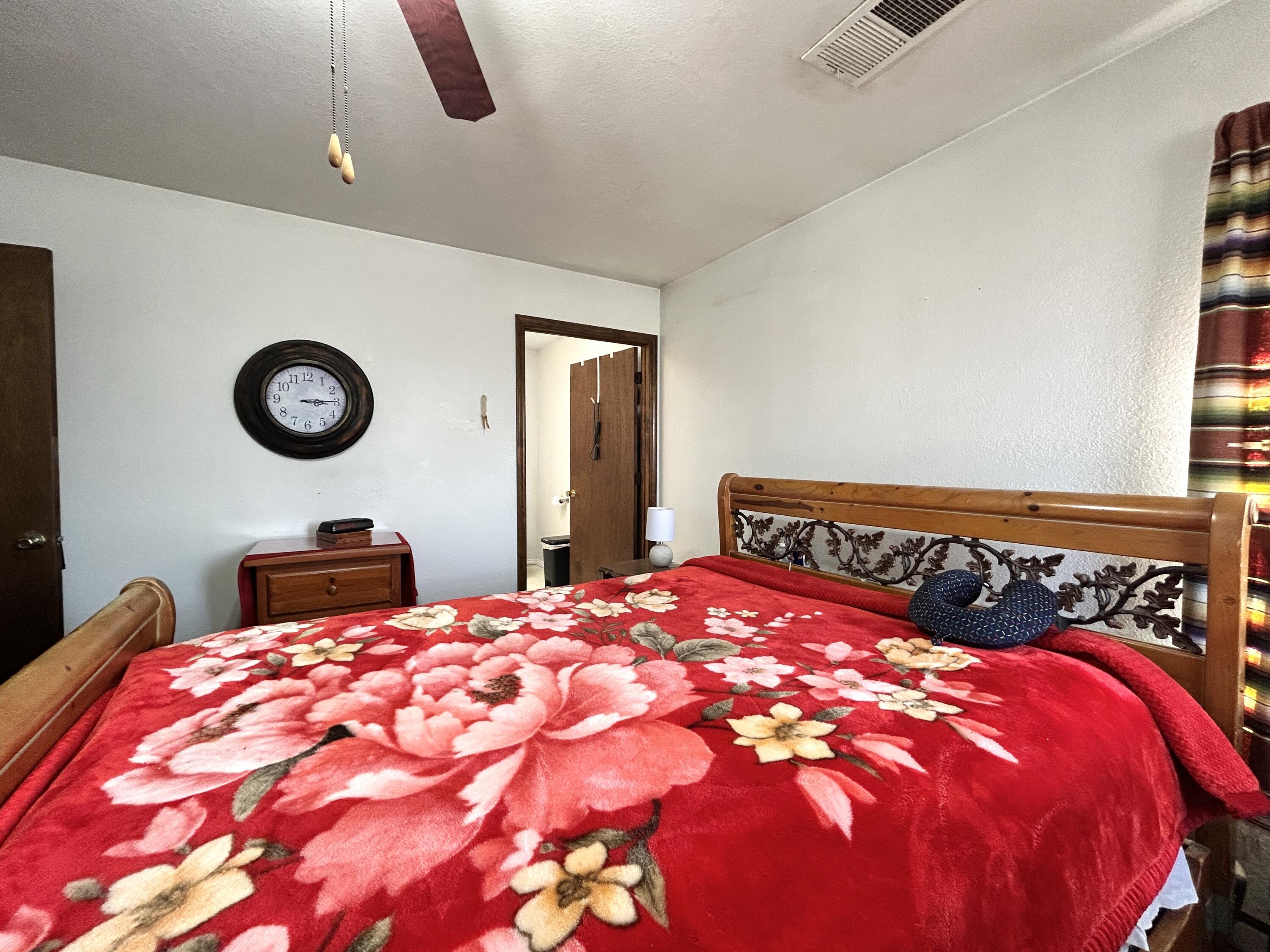 668 Helen Circle, Los Lunas, New Mexico image 8