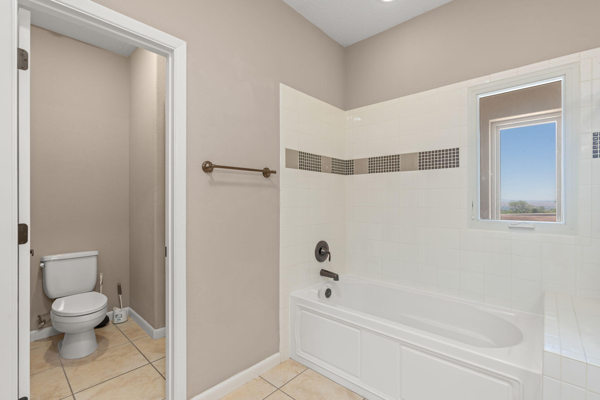 4505 Villa Loma Lane, Albuquerque, New Mexico image 31