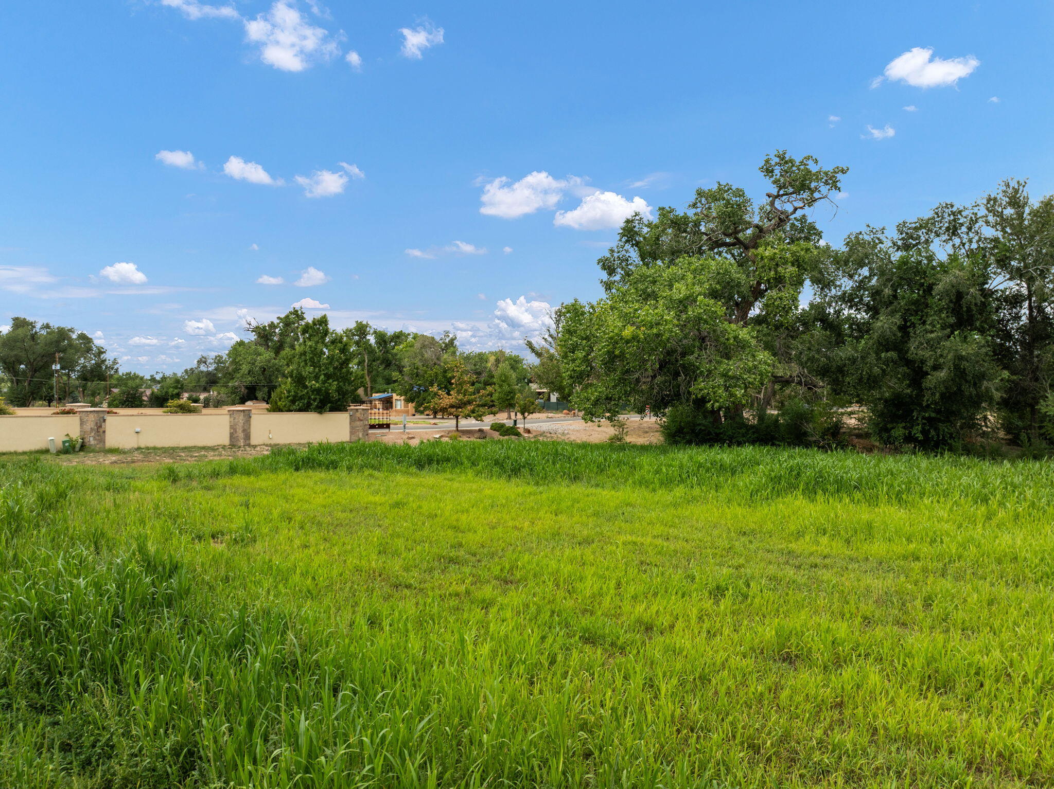 1001 COTTONWOOD Drive NW