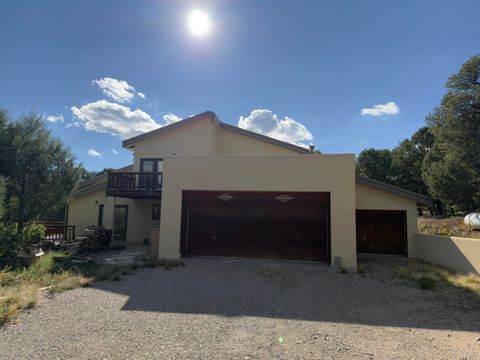 Photo of 85 Edelweiss, Tijeras, NM 87059 (MLS # 1092834)