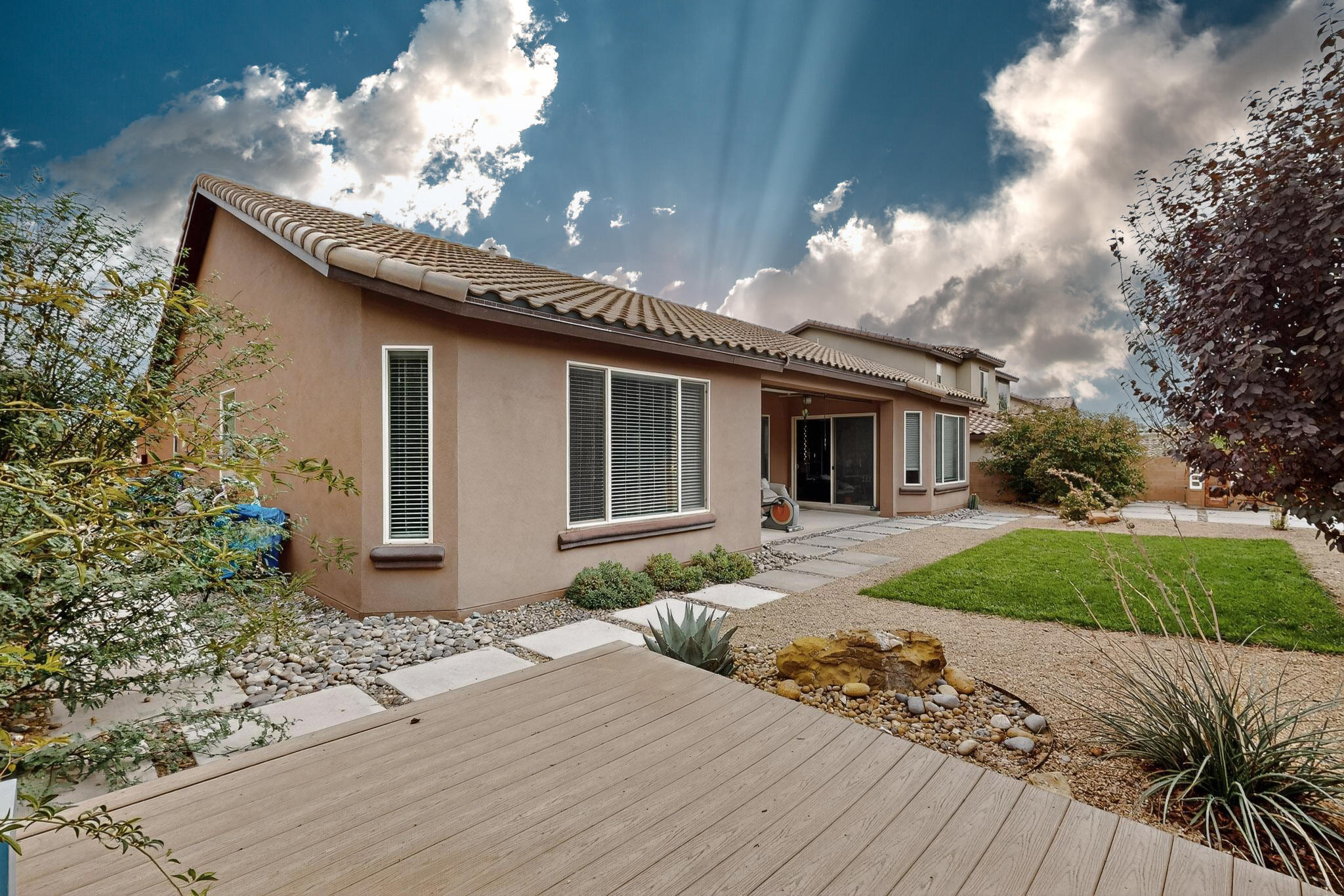 27 Vista Larga Place NE