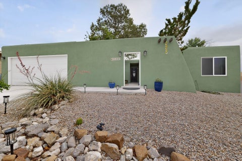 Photo of 13204 Bellamah Avenue NE, Albuquerque, NM 87112 (MLS # 1105590)