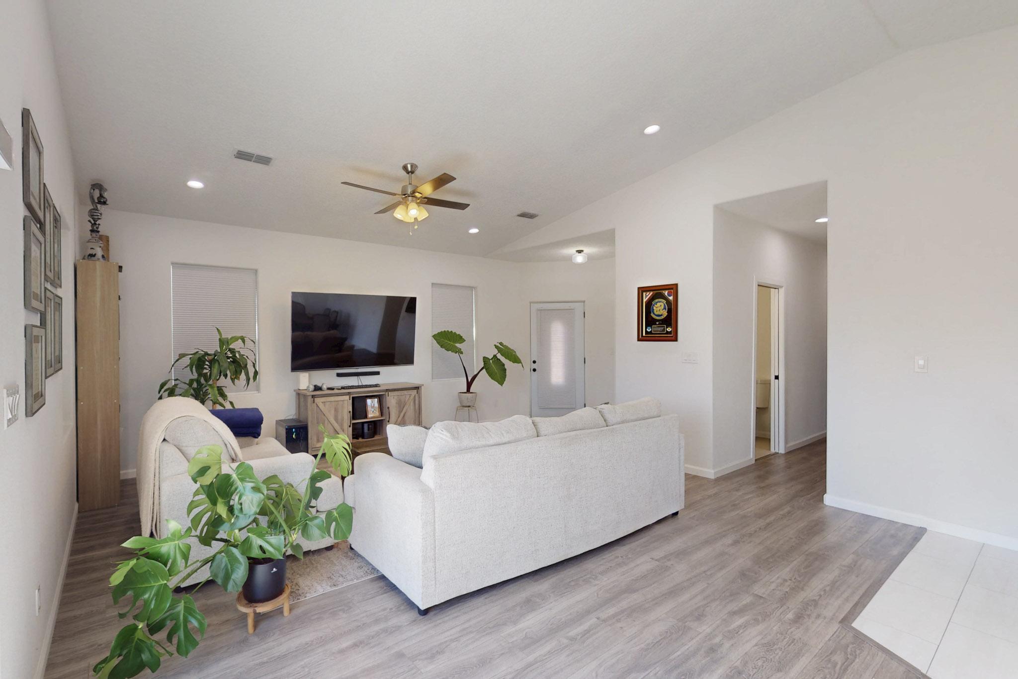 2204 Vinton Street, Albuquerque, New Mexico image 8