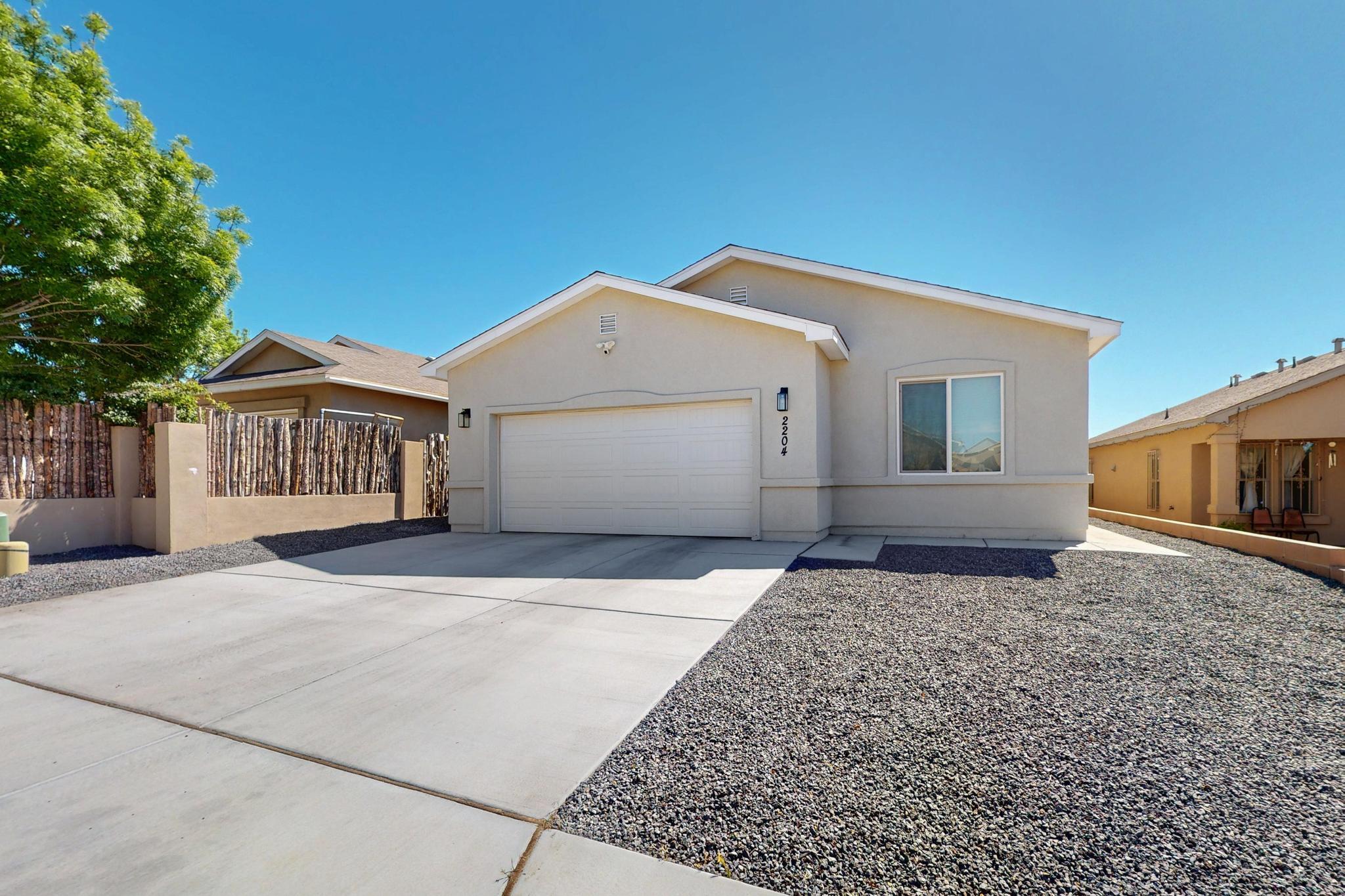 2204 Vinton Street, Albuquerque, New Mexico image 3