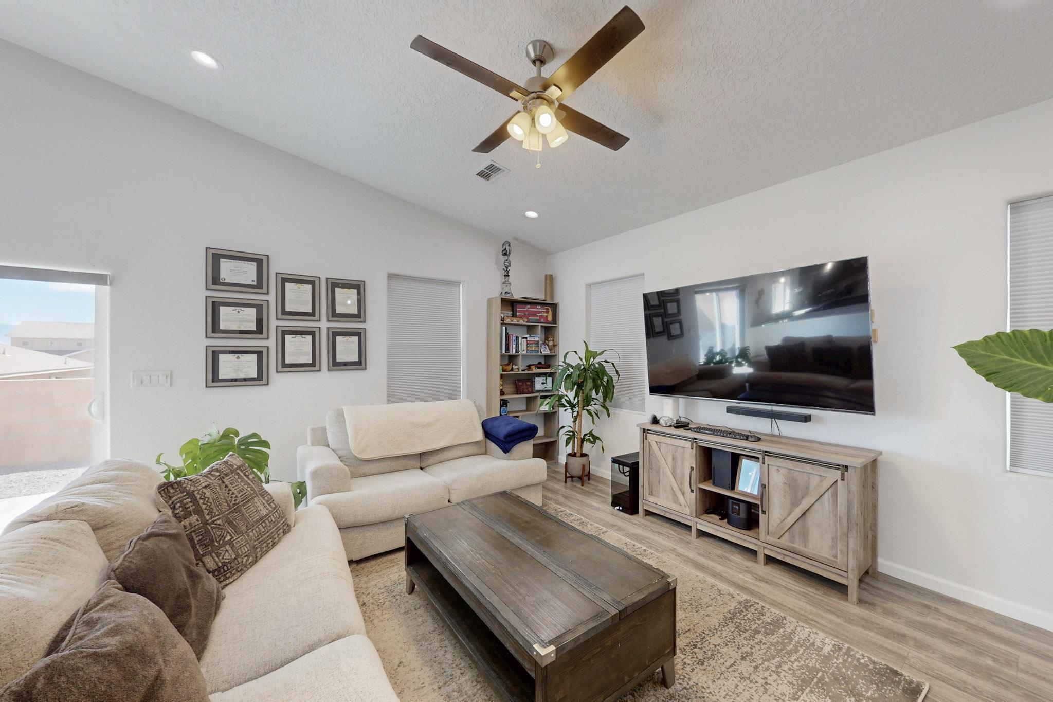 2204 Vinton Street, Albuquerque, New Mexico image 6