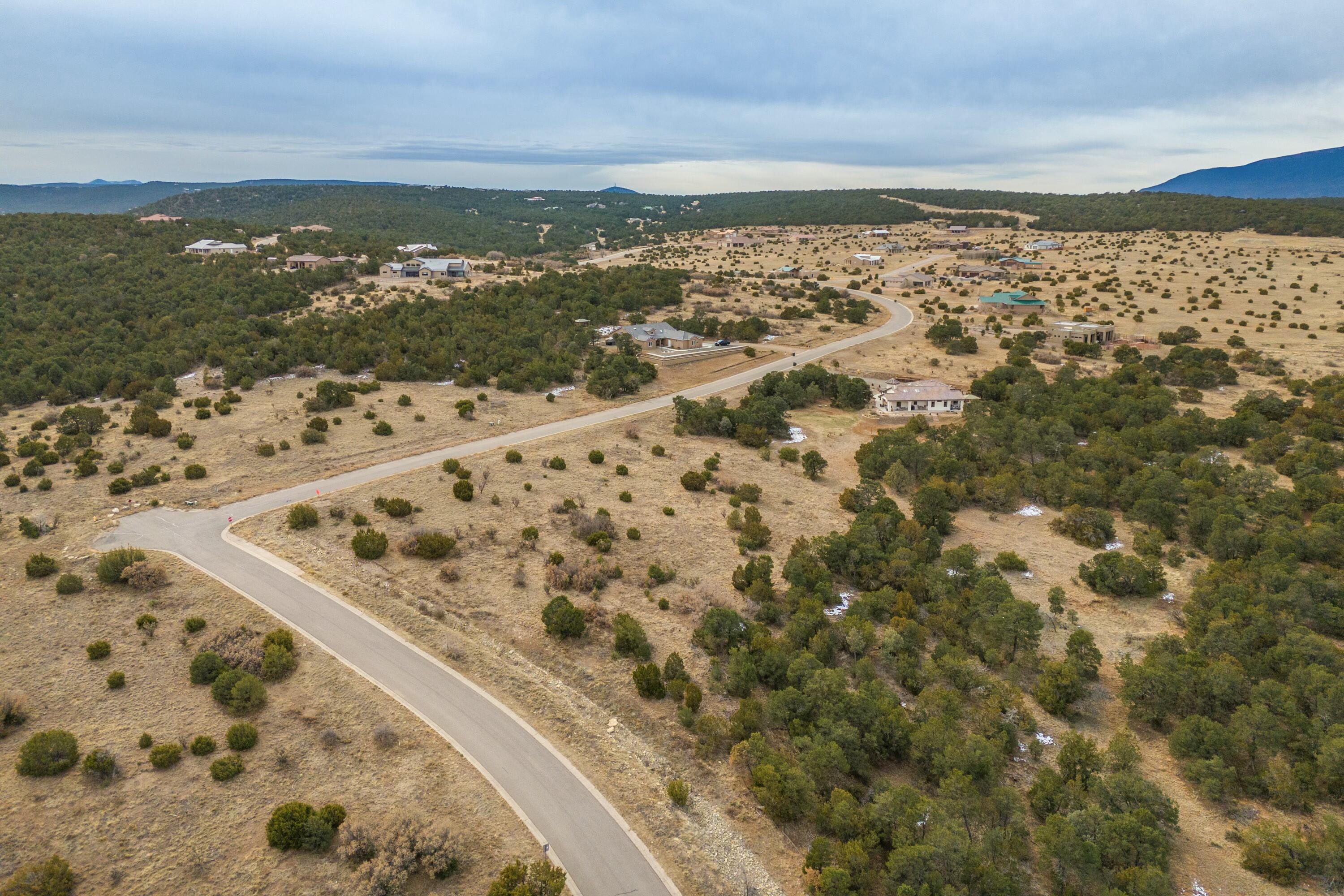 19 Bolivar Loop, Tijeras, New Mexico image 5