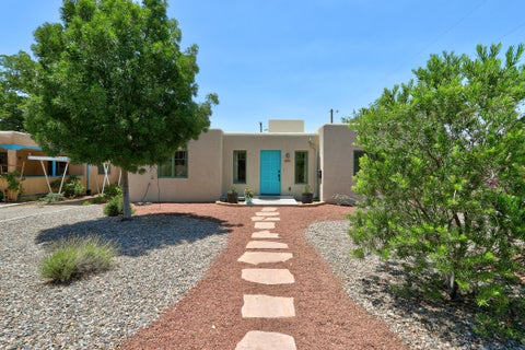 Photo of 345 Aliso Drive NE, Albuquerque, NM 87108 (MLS # 1107160)