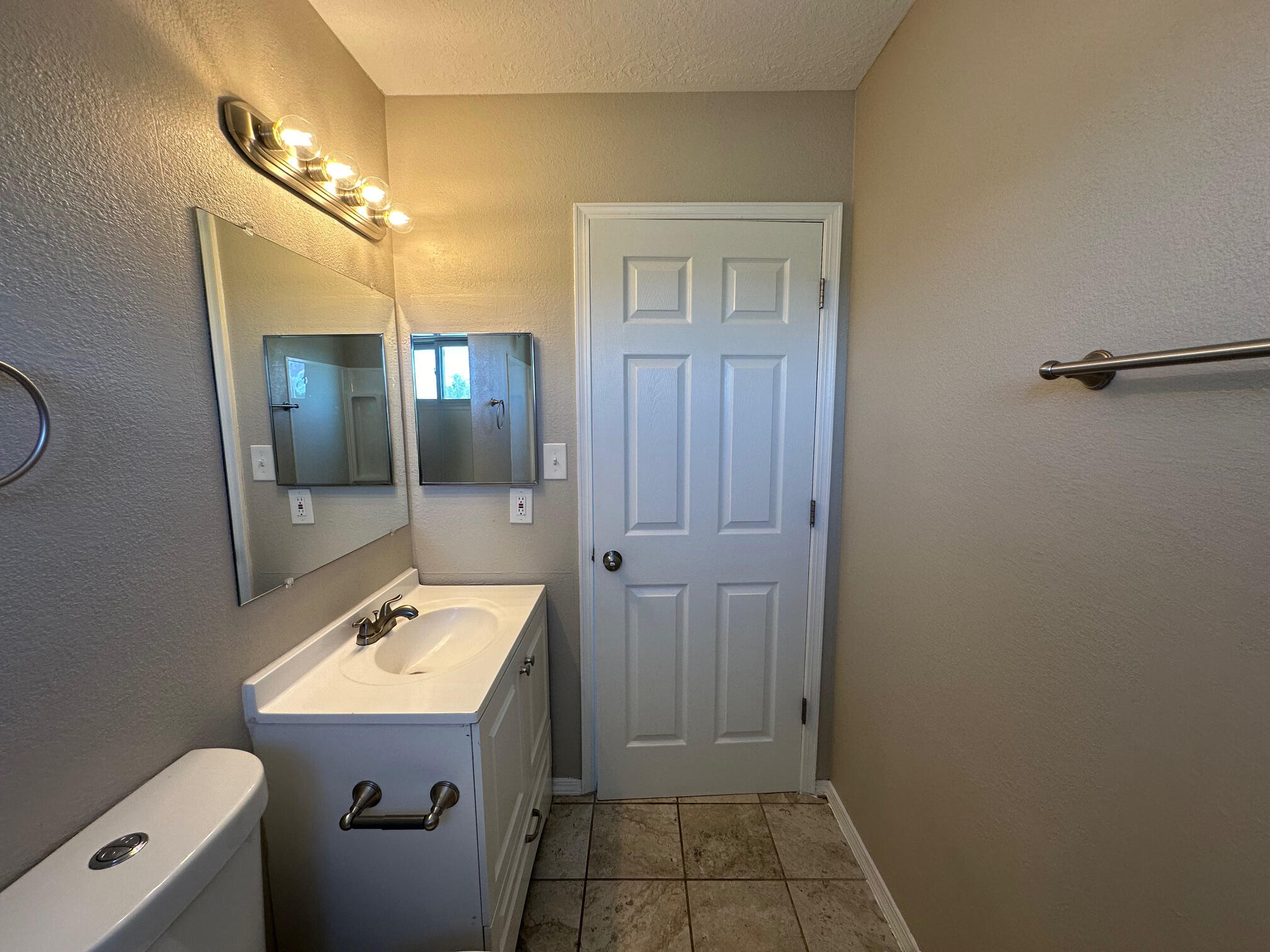 1676 Twinberry Drive, Rio Rancho, New Mexico image 12