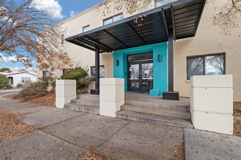 Photo of 2001 Gold Avenue SE #3, Albuquerque, NM 87106 (MLS # 1095430)