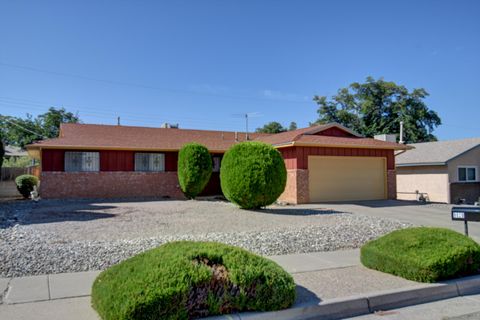 Photo of 9020 LA BARRANCA Avenue NE, Albuquerque, NM 87111 (MLS # 1090704)