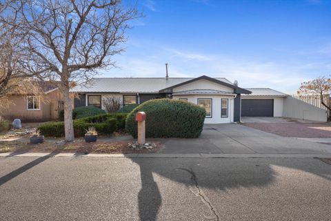 Photo of 2717 Los Tretos Street NW, Albuquerque, NM 87120 (MLS # 1095831)