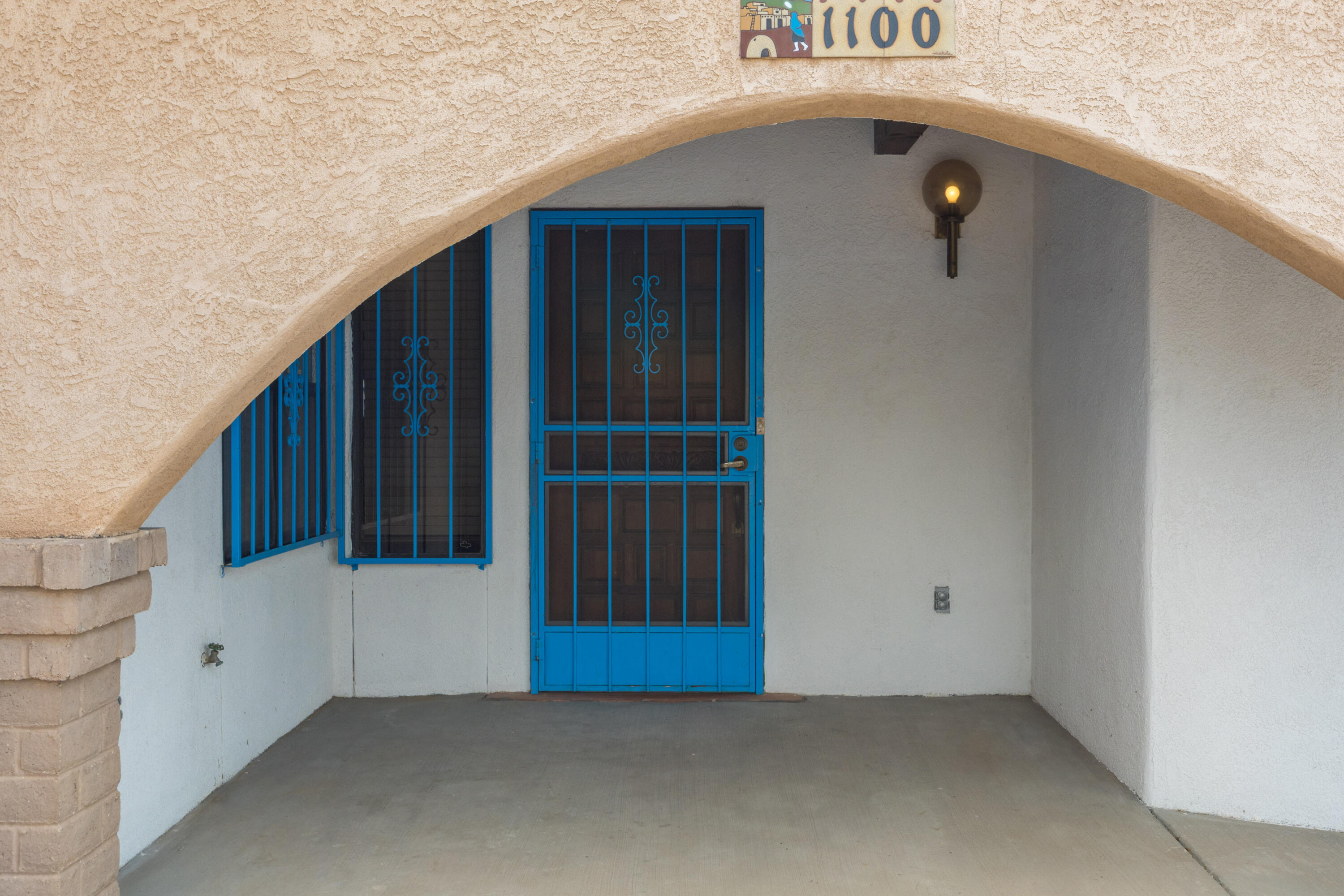 1100 Juanita Lane NW