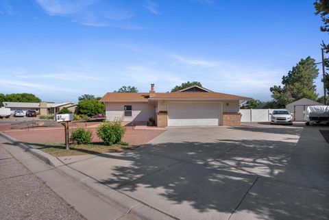 Photo of 97 Carlsbad Avenue Avenue, Los Alamos, NM 87547 (MLS # 1093341)