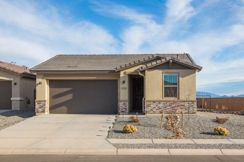 Photo of 1310 Vallecito Court NW, Los Lunas, NM 87031 (MLS # 1102355)