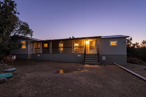 Photo of 4038 Martinez Road, Edgewood, NM 87015 (MLS # 1094913)
