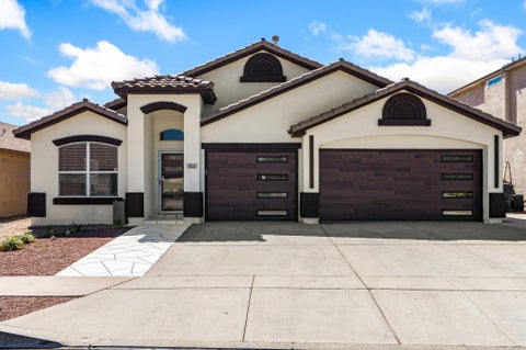 Homes For Sale - 10032 Calle Bella<br/> Bernalillo County, Albuquerque, NM 87114