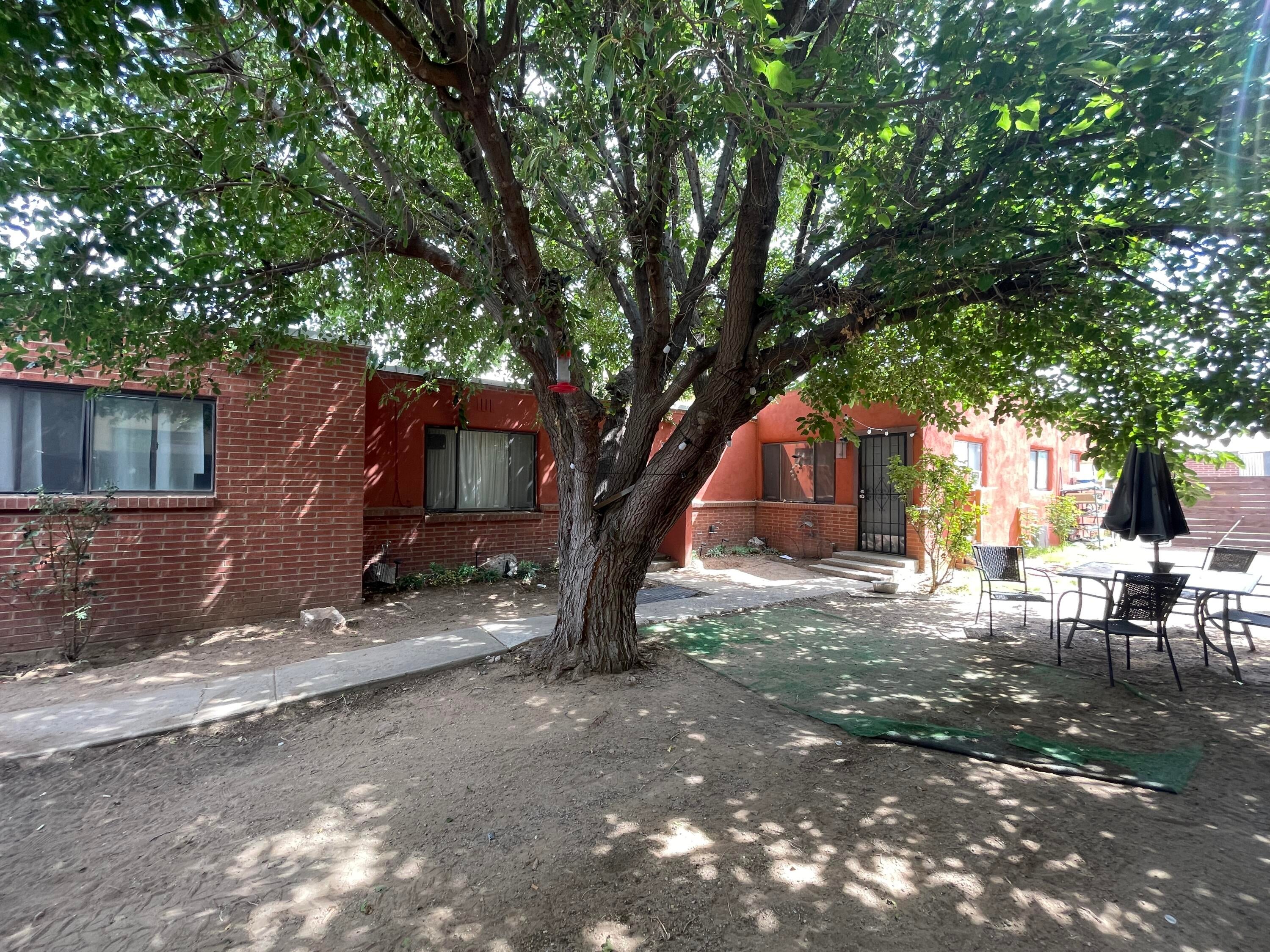 304 Texas Street NE