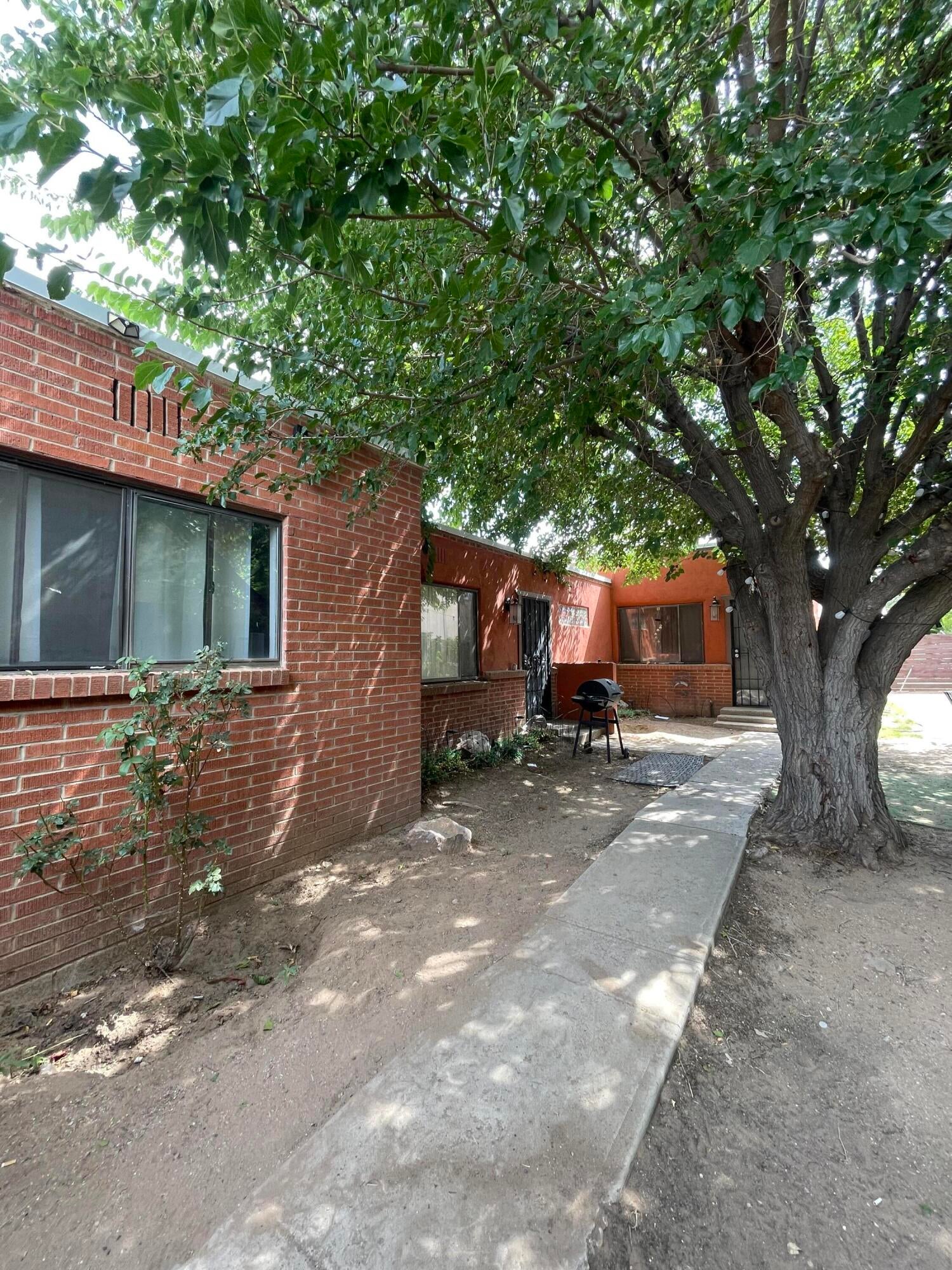 304 Texas Street NE