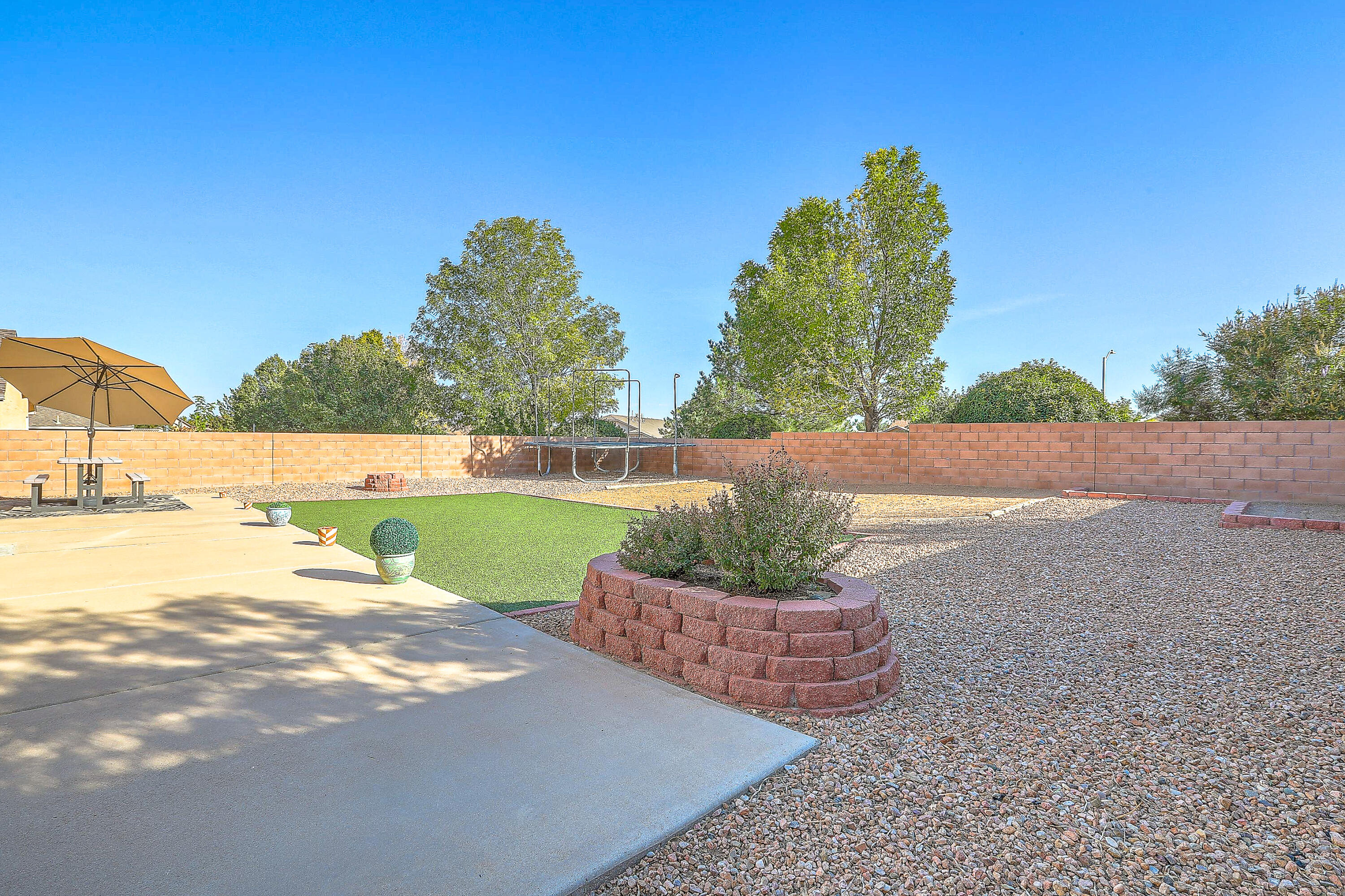 9024 Hidden Spring Avenue, Albuquerque, New Mexico image 38