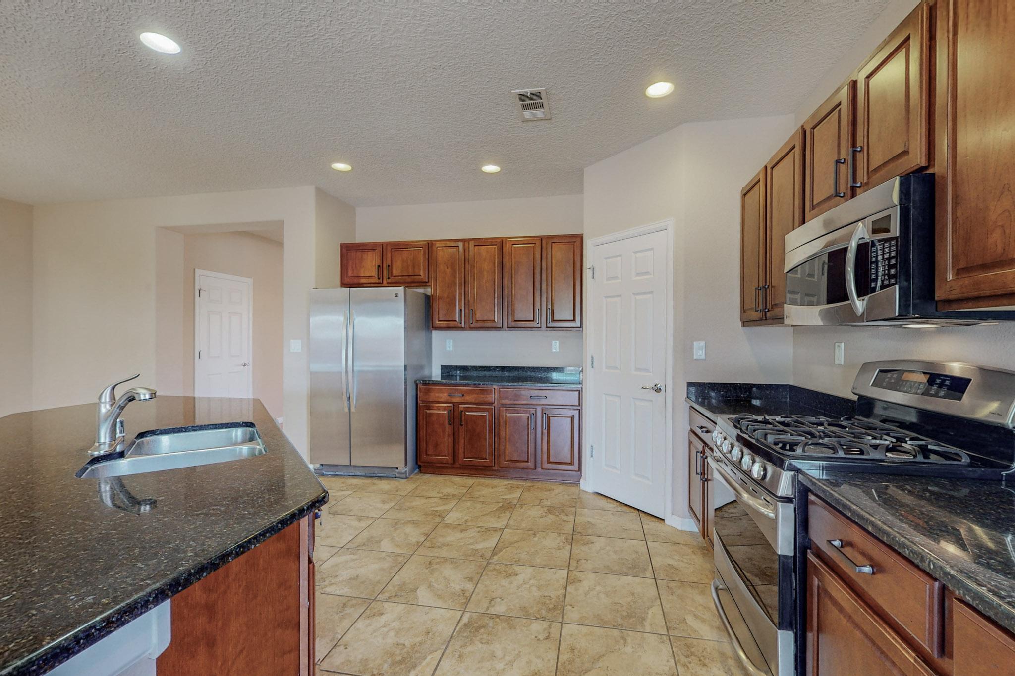 221 Valle Alto Drive, Rio Rancho, New Mexico image 7