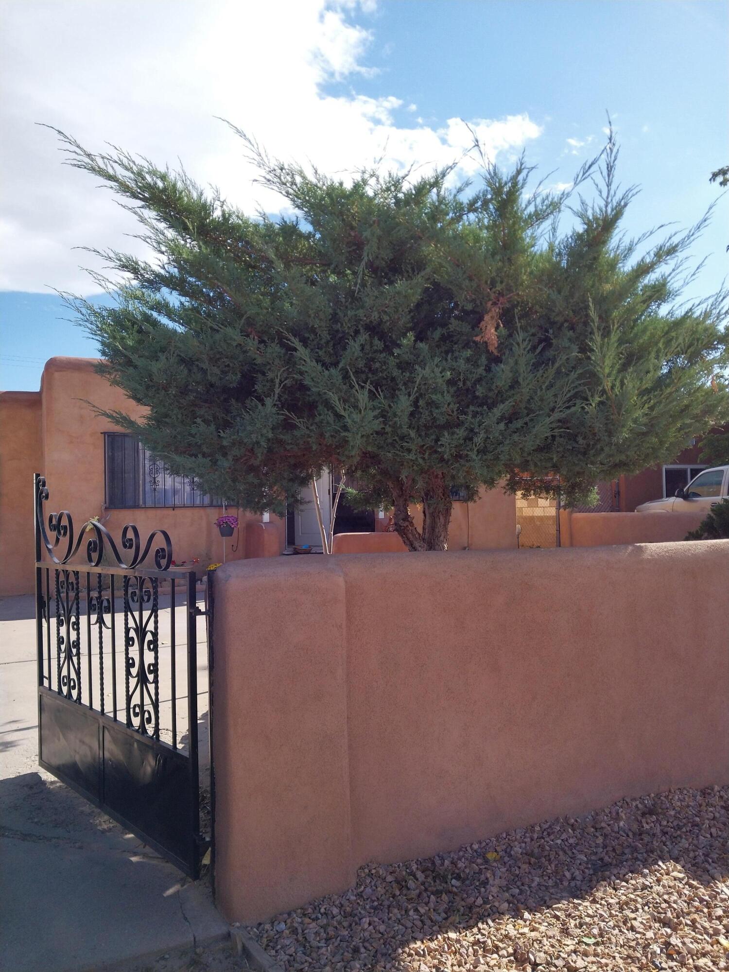 426 Dolores Drive, Albuquerque, New Mexico image 2