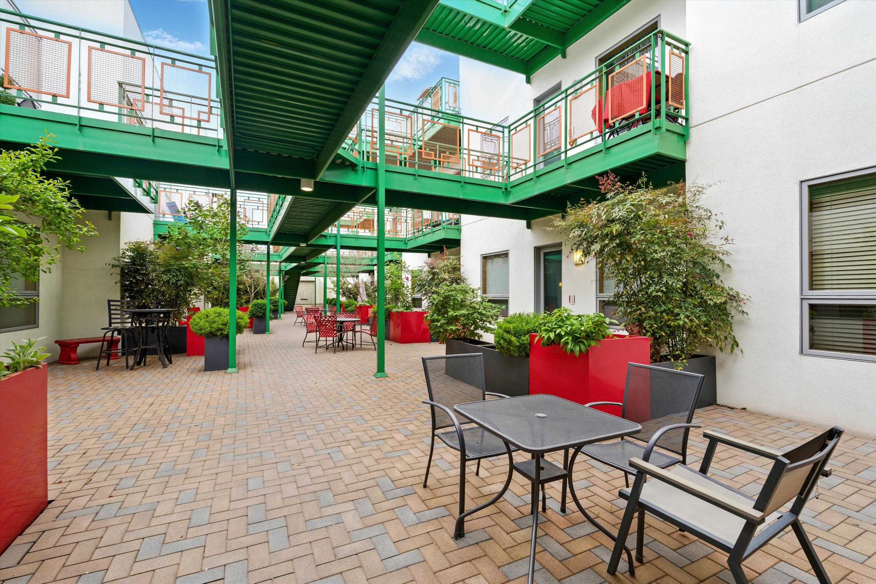 3600 Central Avenue #212, Albuquerque, New Mexico image 2