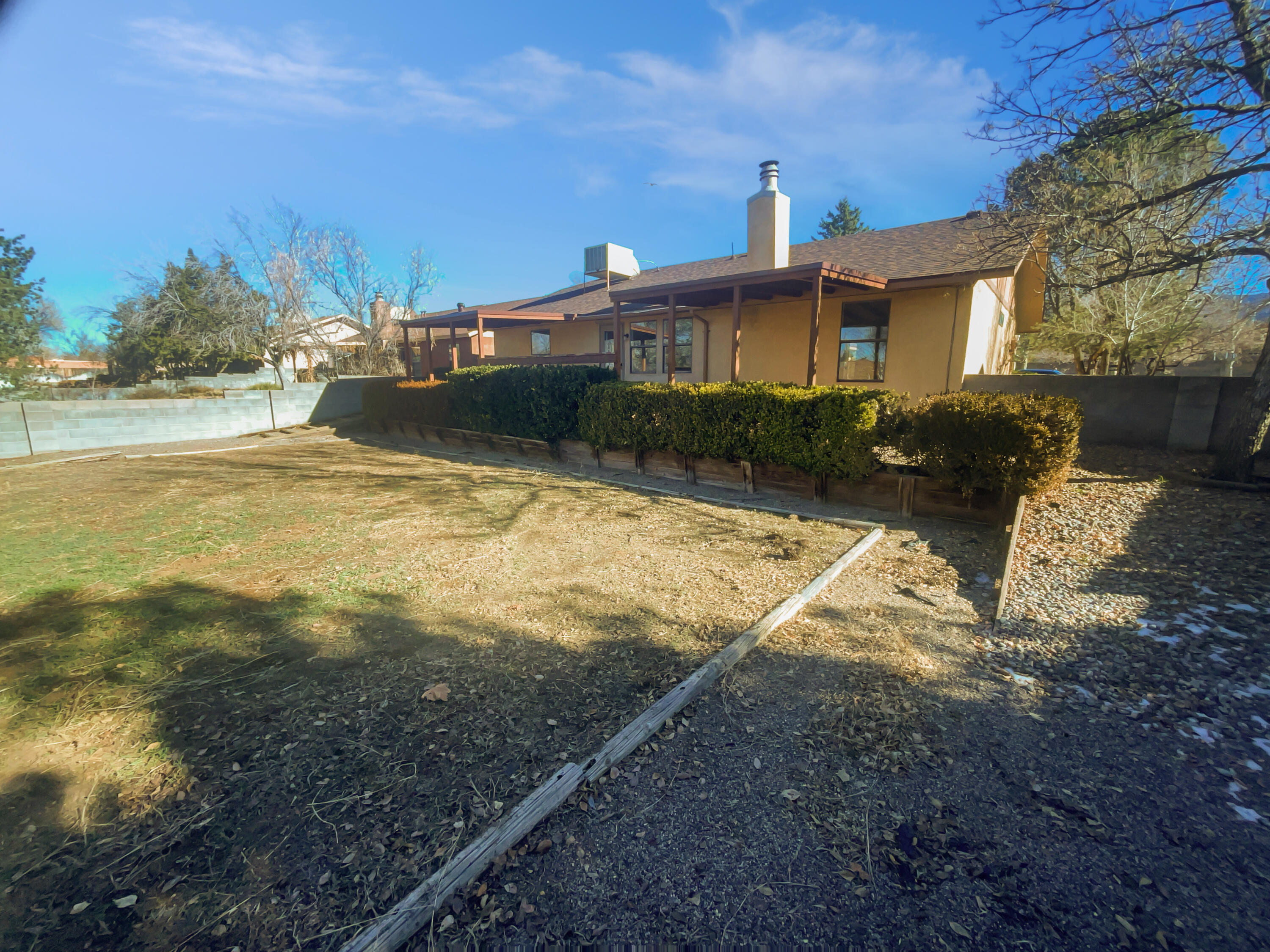 5305 Carruthers Street NE