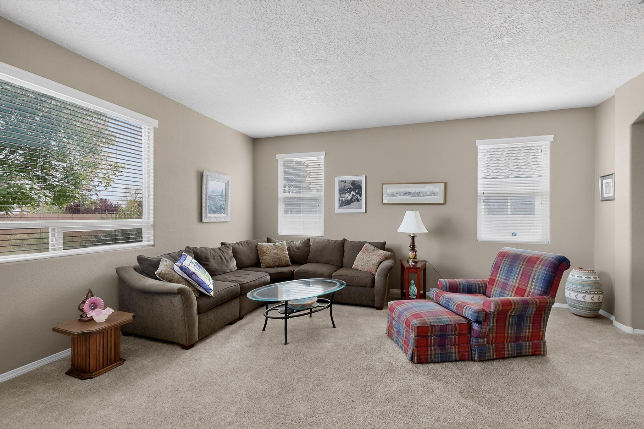 6832 Mete Sol Drive NW