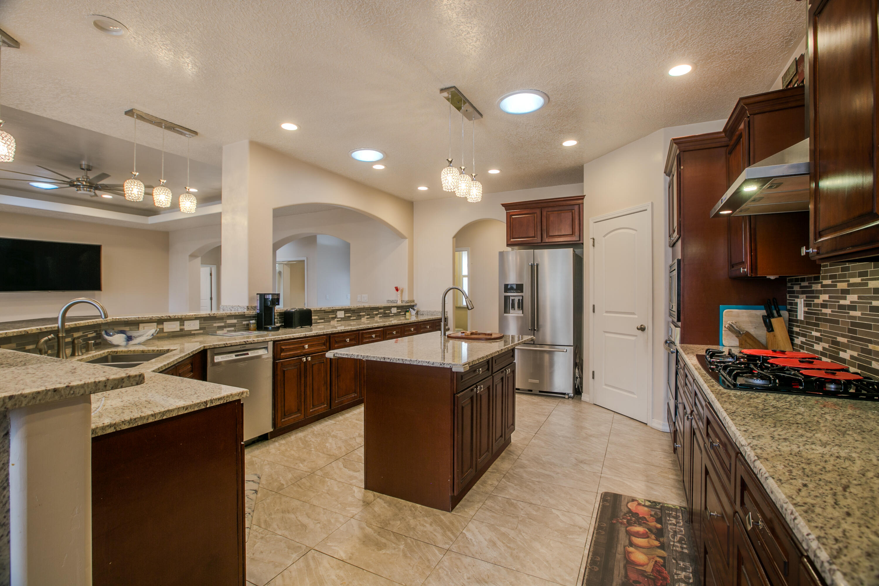 170 Esperanza Drive, Bosque Farms, New Mexico image 6