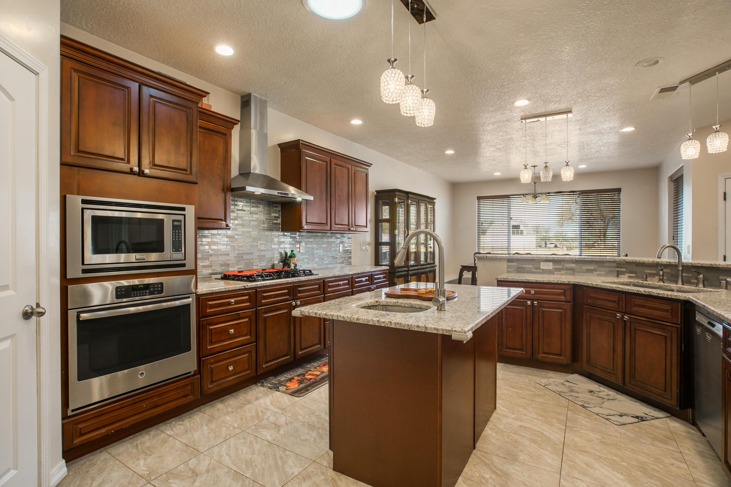 170 Esperanza Drive, Bosque Farms, New Mexico image 39