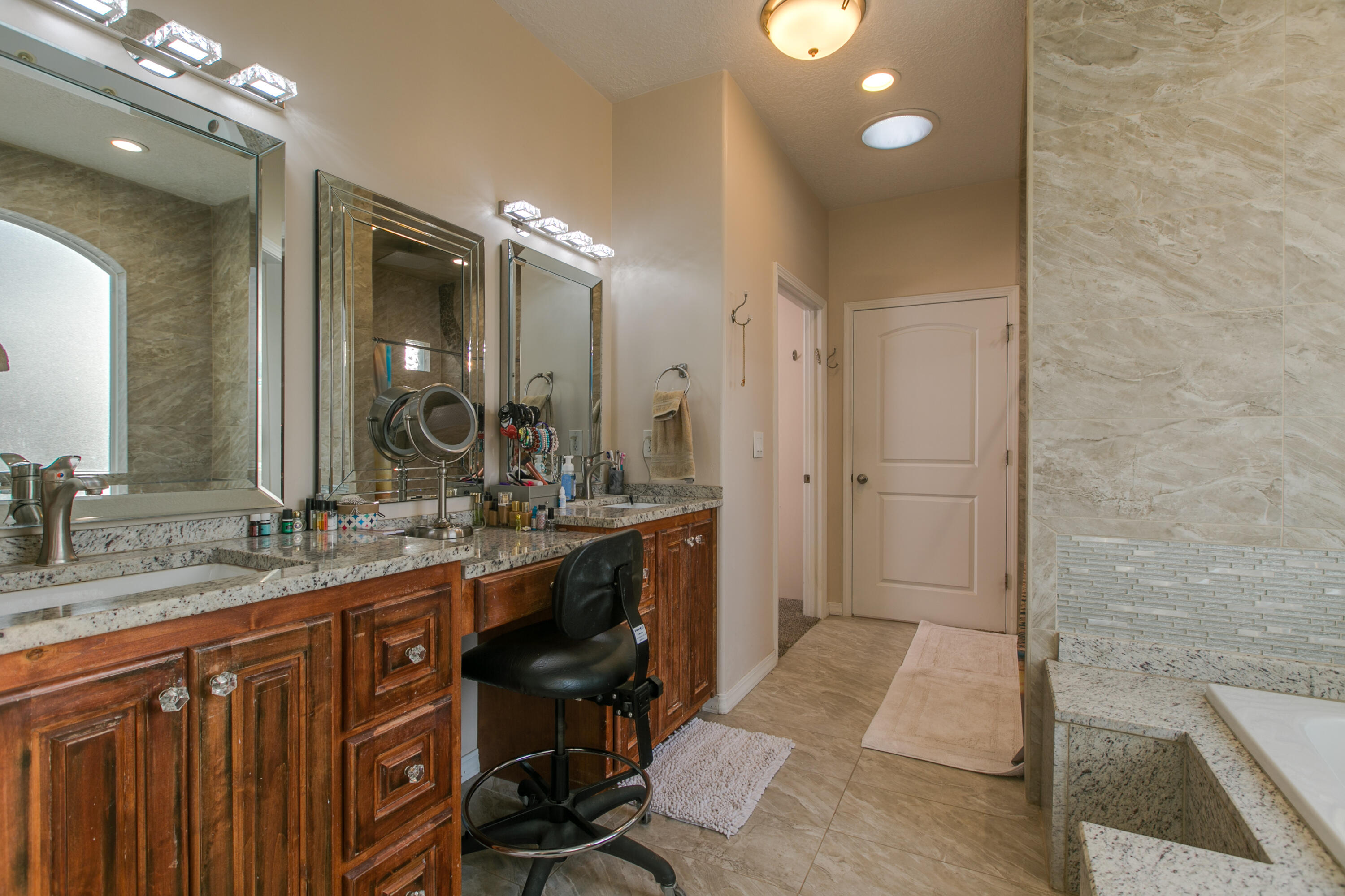 170 Esperanza Drive, Bosque Farms, New Mexico image 44