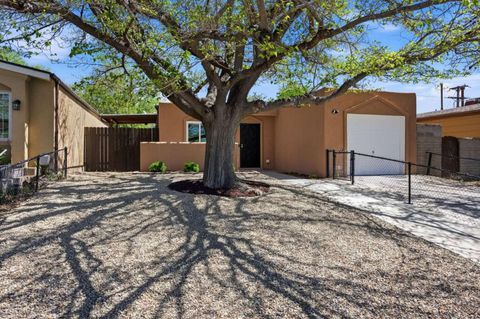 608 Mountain View Avenue NE Albuquerque NM 87123